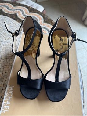 MICHAEL Michael Kors Black T-Strap Block Heel Sandals with Ankle Buckle